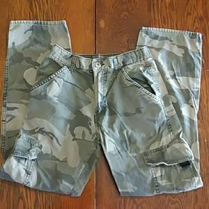 Wrangler boy's camo cargo pants size 14 slim